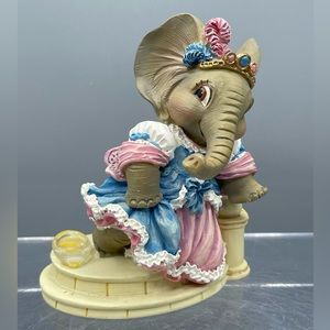 1998 Cinderella The Peanut Pals Elephant Tales Collection Hamilton Collection